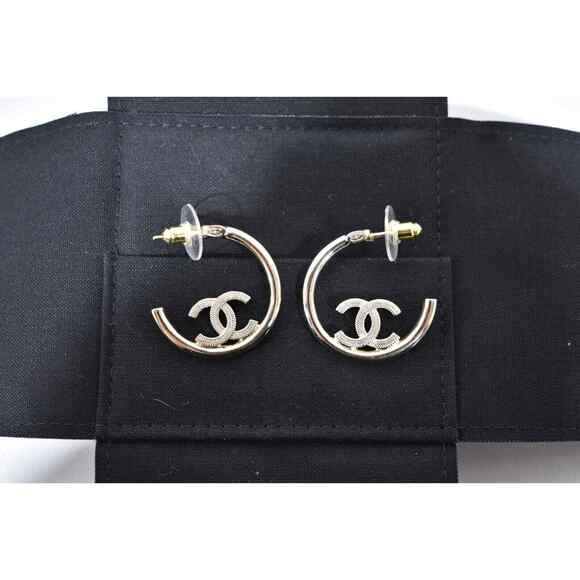 Chanel 22P Gold Metal Interlocking CC Logo Dangle Drop Statement Hoop Earrings - Picture 8 of 11